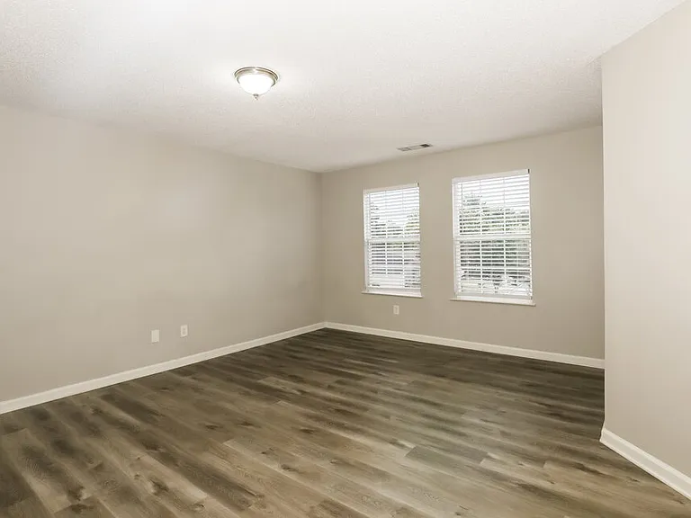 1112 Saint Phillips Ct — Photo 13