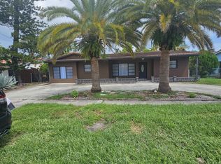 1109 NE 4th Ct, Hallandale, FL 33009