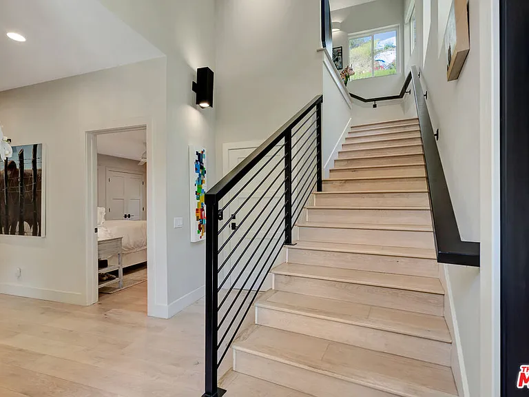 3859 Rambla Pacifico — Photo 21