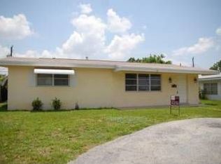 7630 Taft St, Pembroke Pines, FL 33024