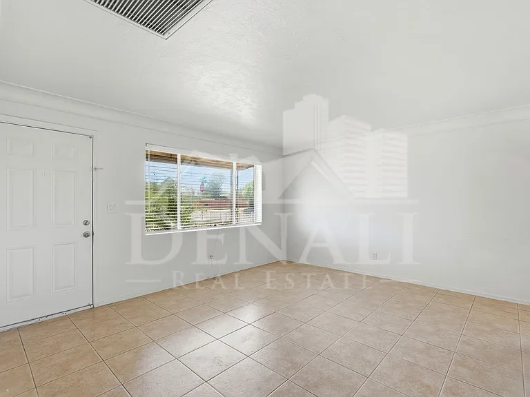 3801 N 4th Ave — Photo 4