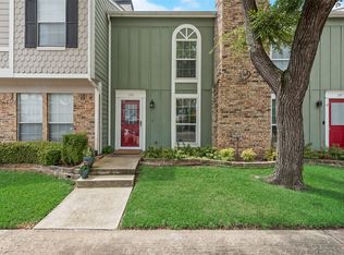 148 Winchester Dr, Euless, TX 76039