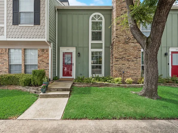 148 Winchester Dr, Euless, TX 76039