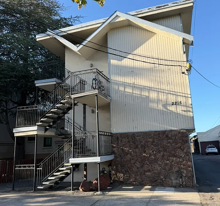 2215 Central Ave #C