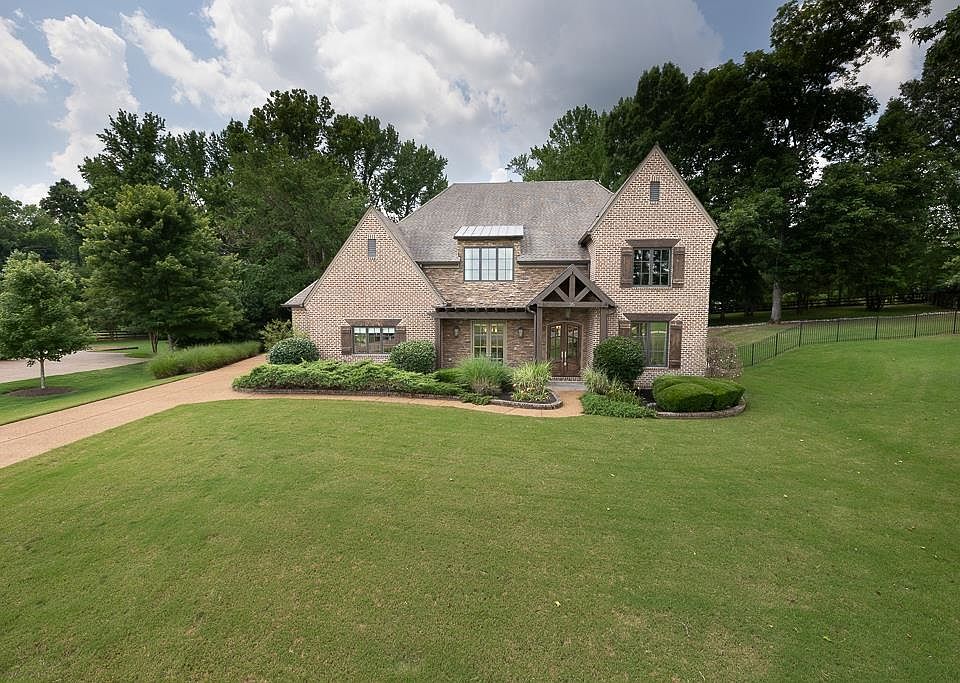 1st image of 35 Spruce Valley Ln