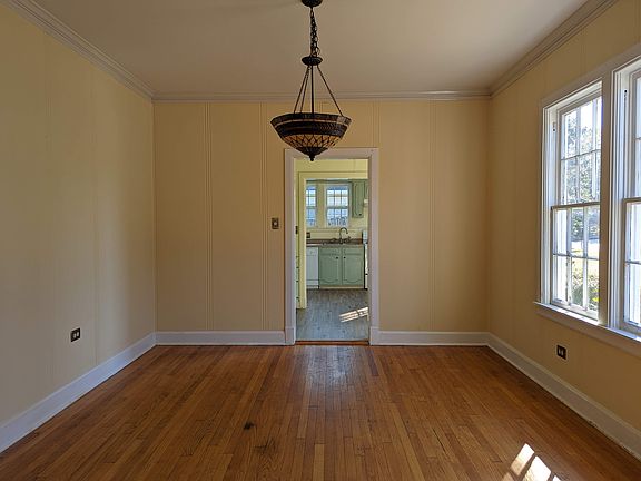 3rd image of 107 Kimball Ave #1