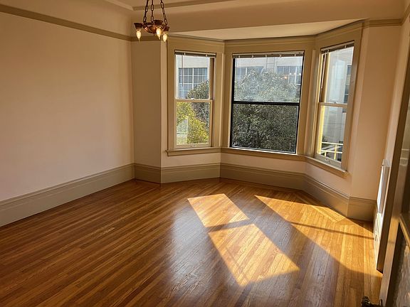 2nd image of 176 Julian Ave #6