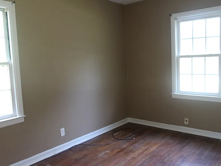 1900 W Lincoln Ave — Photo 5
