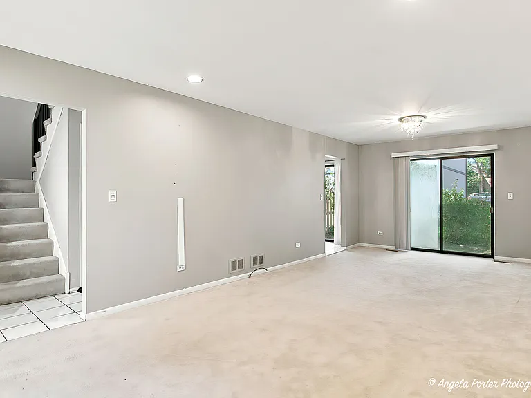 246 Shadowbend Dr — Photo 9