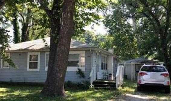 2nd image of 436 NE Winfield Ave