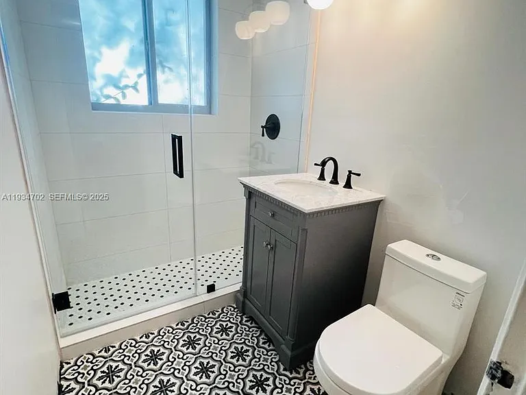 1840 James Ave #12 — Photo 17