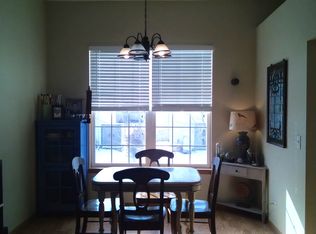 1301 Manchester Dr, Mundelein, IL