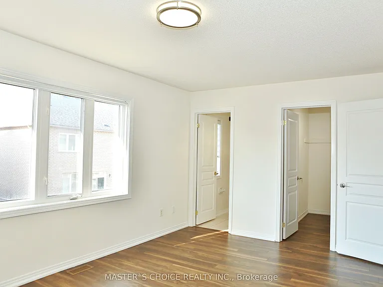 68 Oakford Dr — Photo 23