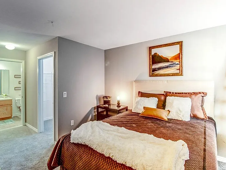 Stratford Place at Brownstown — Photo 16