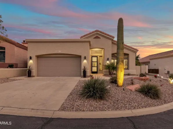 6334 E VIEWMONT Drive #11, Mesa, AZ 85215