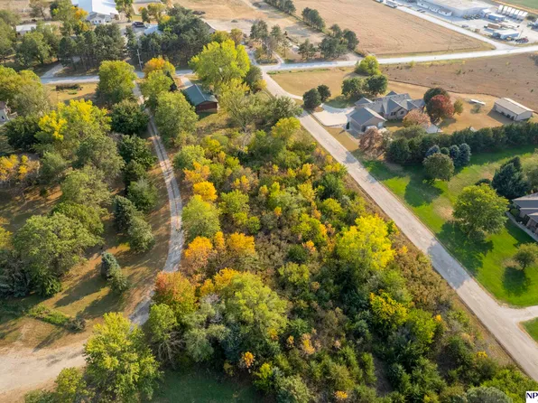 13810 S 226th Cir, Gretna, NE 68028