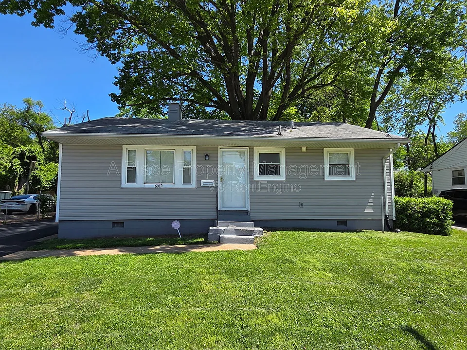 6042 Hancock Ave