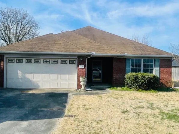 1205 Palisade Ct SW, Decatur, AL 35603