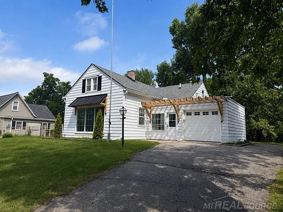 2nd image of 1380 Bemis Rd