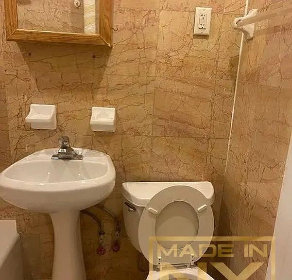 171 E 77th St #3D — Photo 10