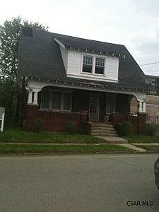 156 W Race St photo 1