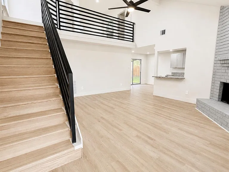 6706 Dinner Creek Ct — Photo 2