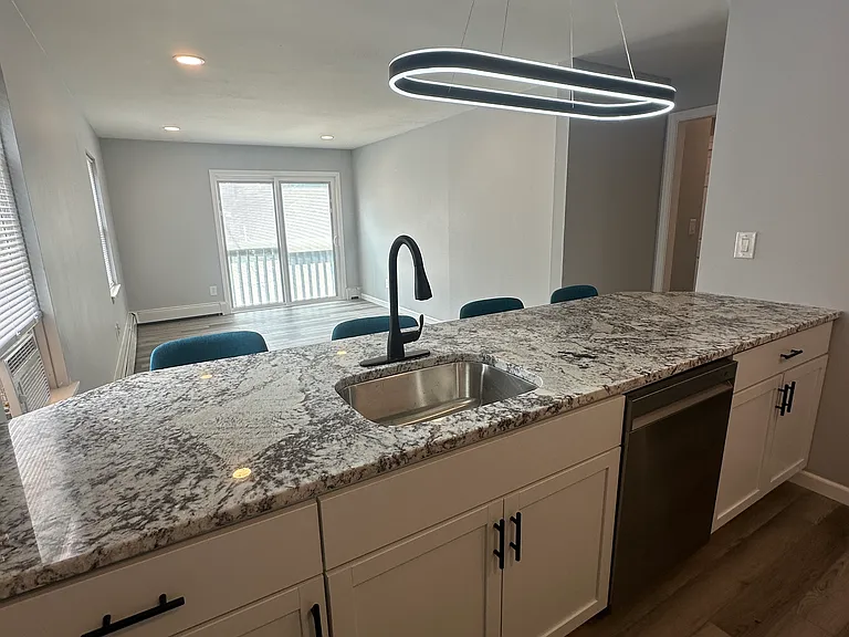 314 Oak St #4 — Photo 10