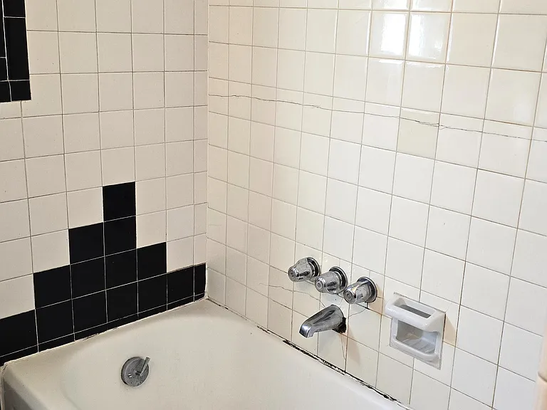 3884 Vine St — Photo 14
