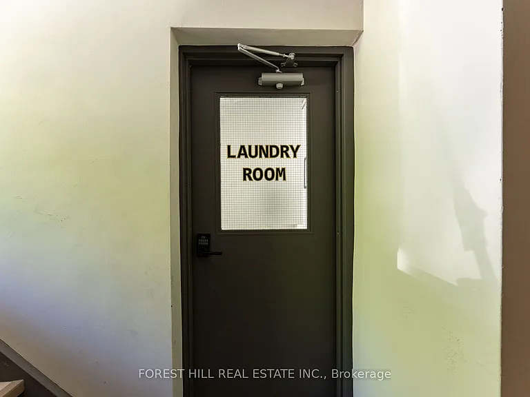 8 Victoria St #4 — Photo 16