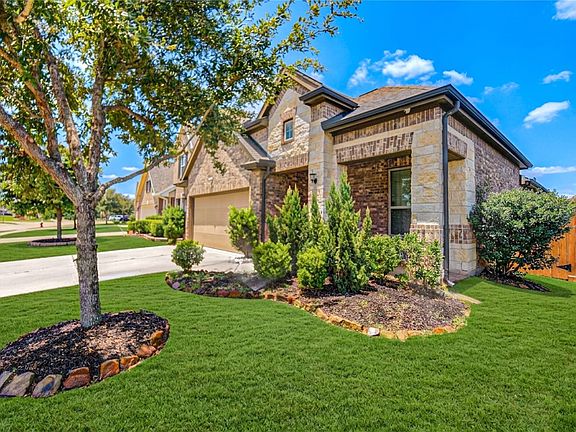 3rd image of 23610 Villa Lisa Dr