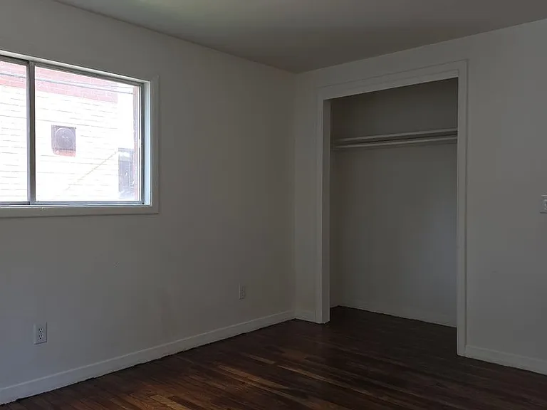 519 W Water St #C — Photo 7