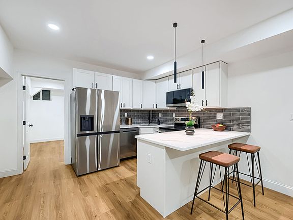 5th image of 1704 Madison Ave #B