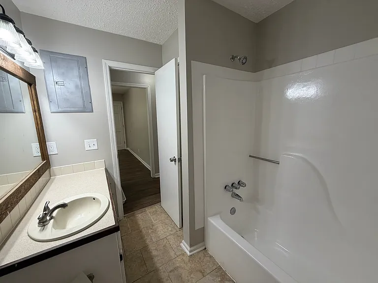 195 N Etowah Dr #2 — Photo 10