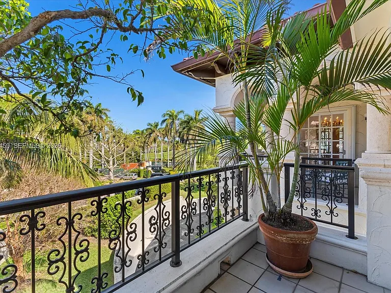 2134 Fisher Island Dr #2134 — Photo 19