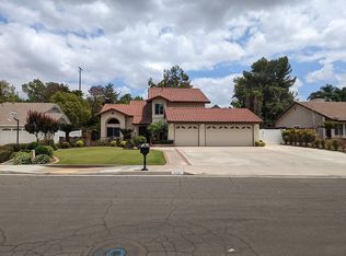 6458 Barranca Dr, Riverside, CA 92506