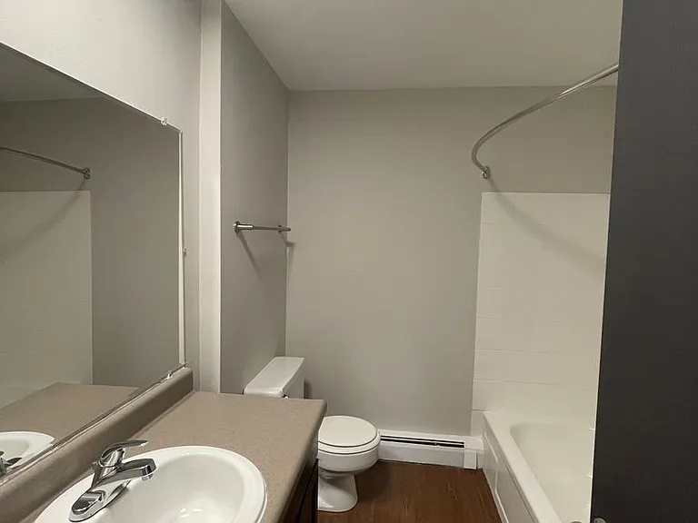 333 Marshall Apartments — Photo 16