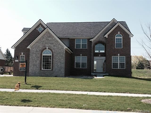 1st image of 54707 Brentwood Dr
