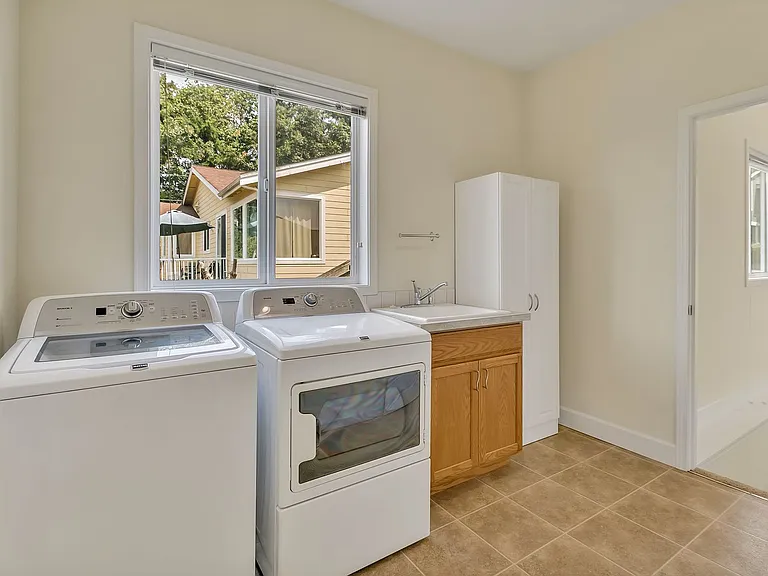 1216 S Brookside Ter — Photo 21