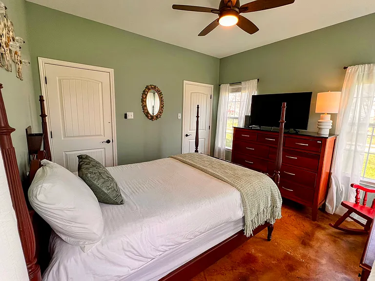 Downstairs Bedroom #2 - Queen Size Bed