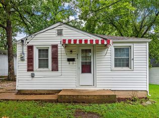 975 Hickory St, Saint Clair, MO 63077