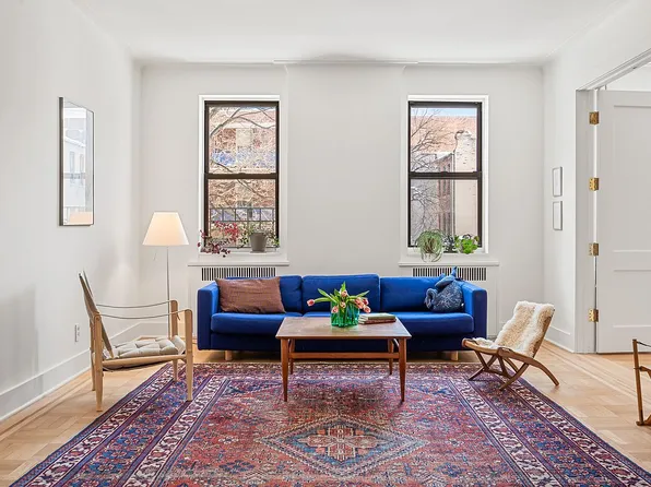 385 Argyle Rd APT 2G, Brooklyn, NY 11218