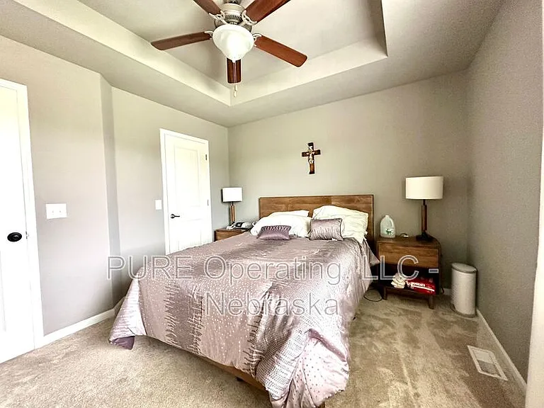 7605 N 92nd Ave — Photo 17