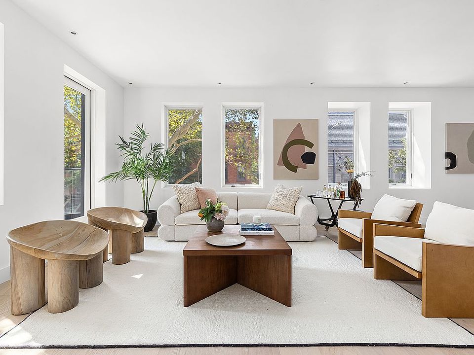 1st image of 415 Degraw St #2