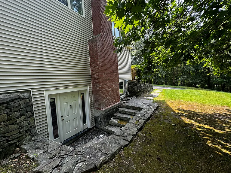 WalkOutBasement
