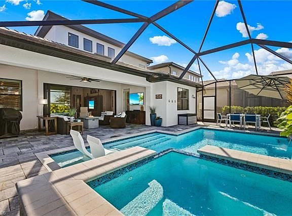 3rd image of 10125 Florence Cir