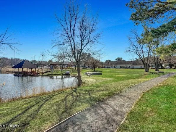 45 Leighton Lane, Manchester, NJ 08759