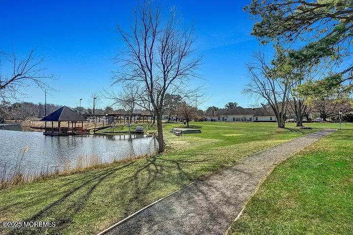 45 Leighton Lane photo 1
