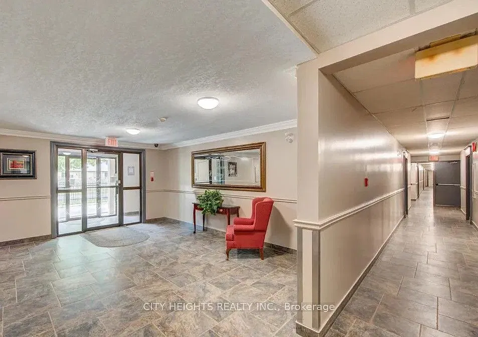 2 bed, $1,695 — Photo 2