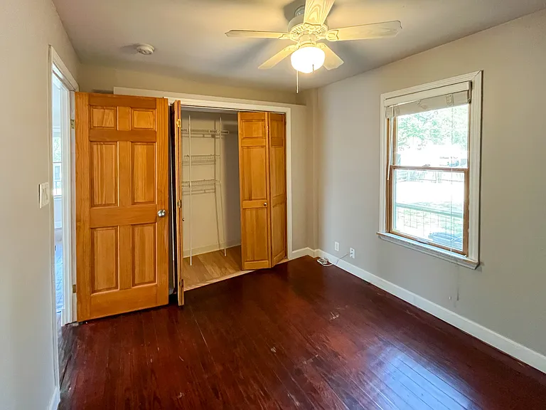 1509A Newton St — Photo 42