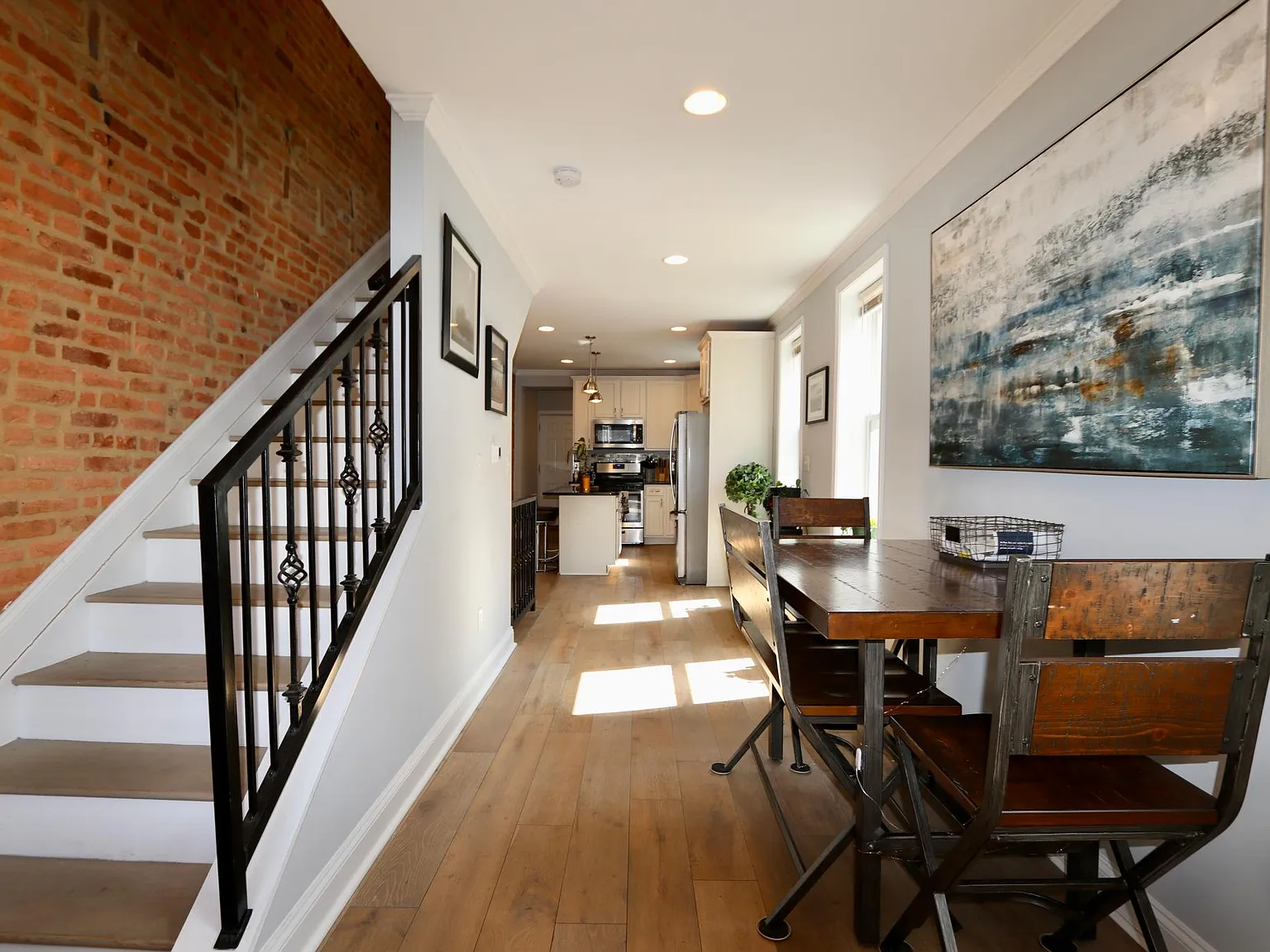 1 N Bradford St — Photo 3